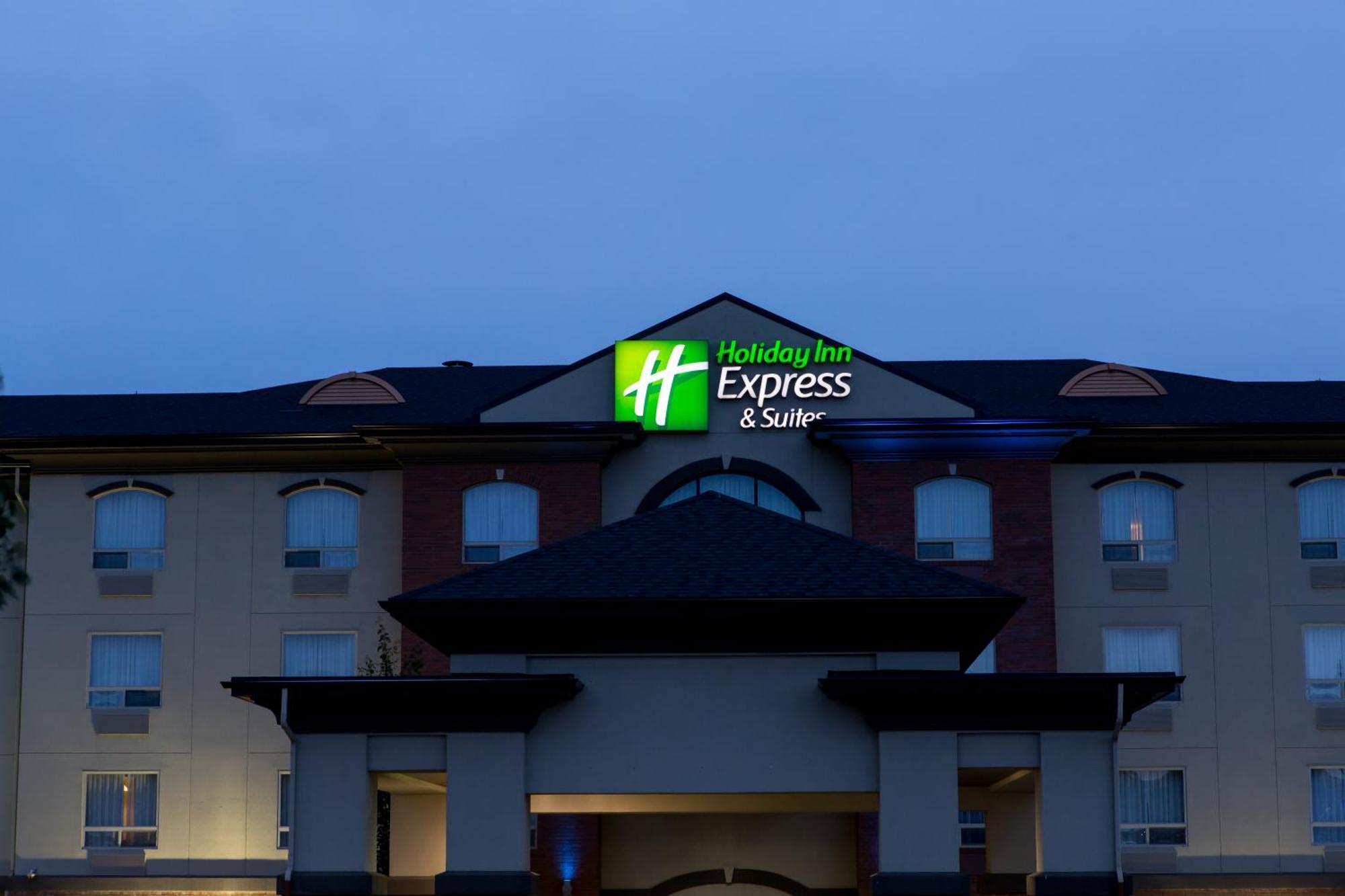 Holiday Inn Express & Suites Drayton Valley By Ihg Kültér fotó