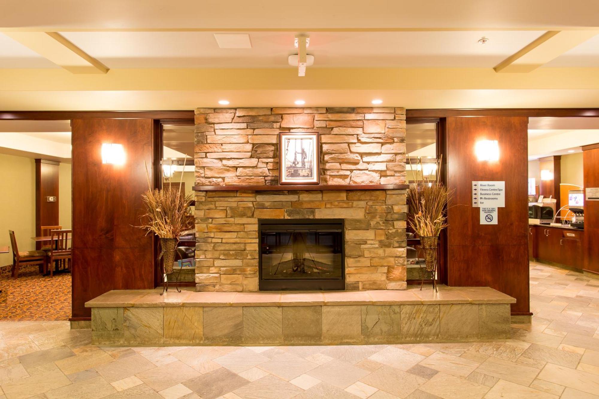 Holiday Inn Express & Suites Drayton Valley By Ihg Kültér fotó
