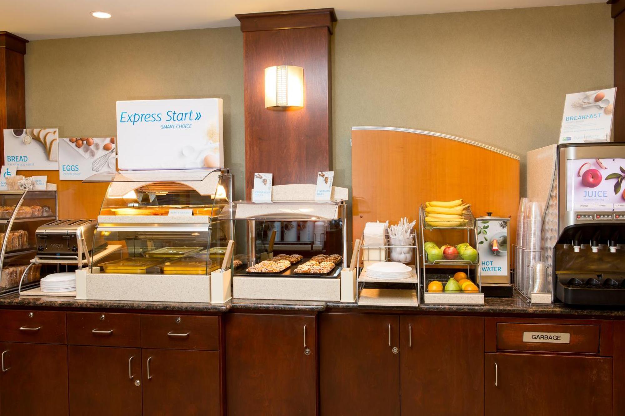 Holiday Inn Express & Suites Drayton Valley By Ihg Kültér fotó