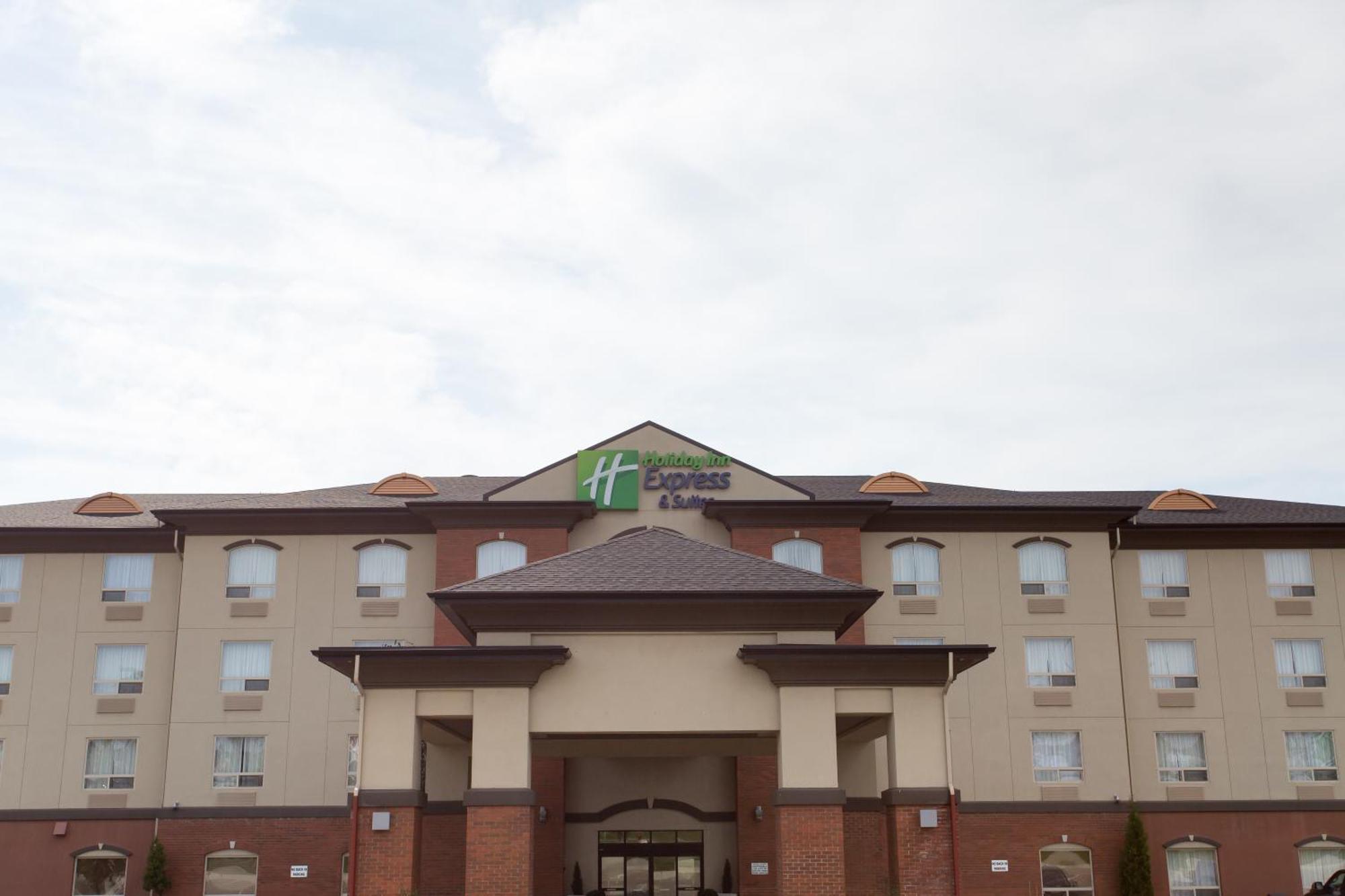 Holiday Inn Express & Suites Drayton Valley By Ihg Kültér fotó