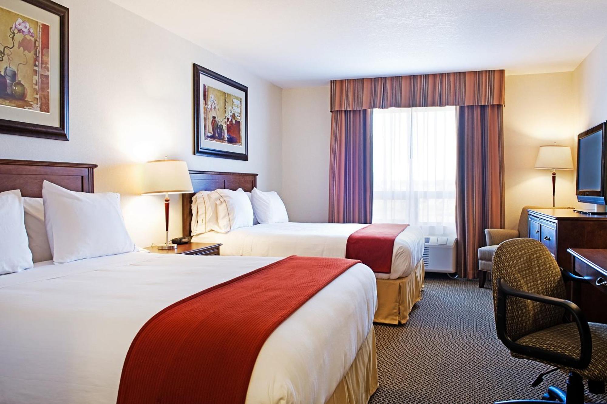 Holiday Inn Express & Suites Drayton Valley By Ihg Kültér fotó